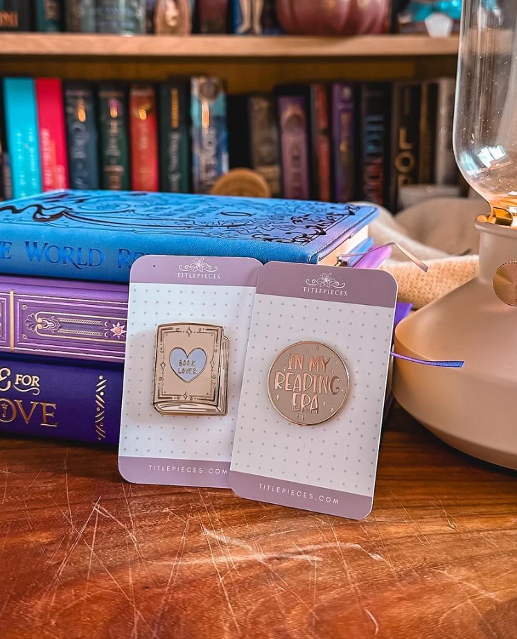 BOOK LOVER Enamel Pin
