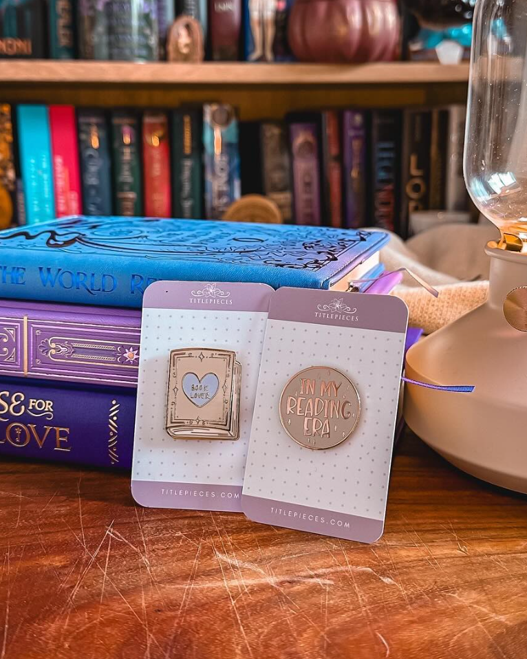 READING ERA Enamel Pin